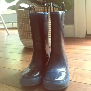 LL Bean Kid’s Puddle Stompers Rain Boots